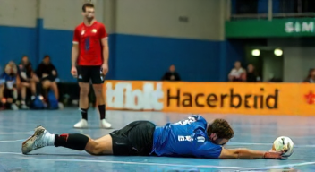 Die Herausforderungen eines Handballers: Verletzungen und Ziele (1/10)