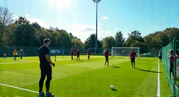 Ökonomische Aspekte im Fußballtraining (8/10)